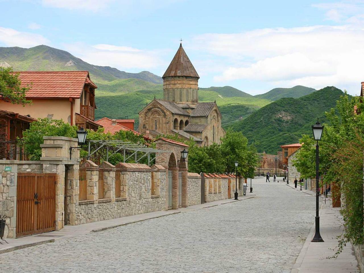 Dream House Hotel Mtskheta Luaran gambar